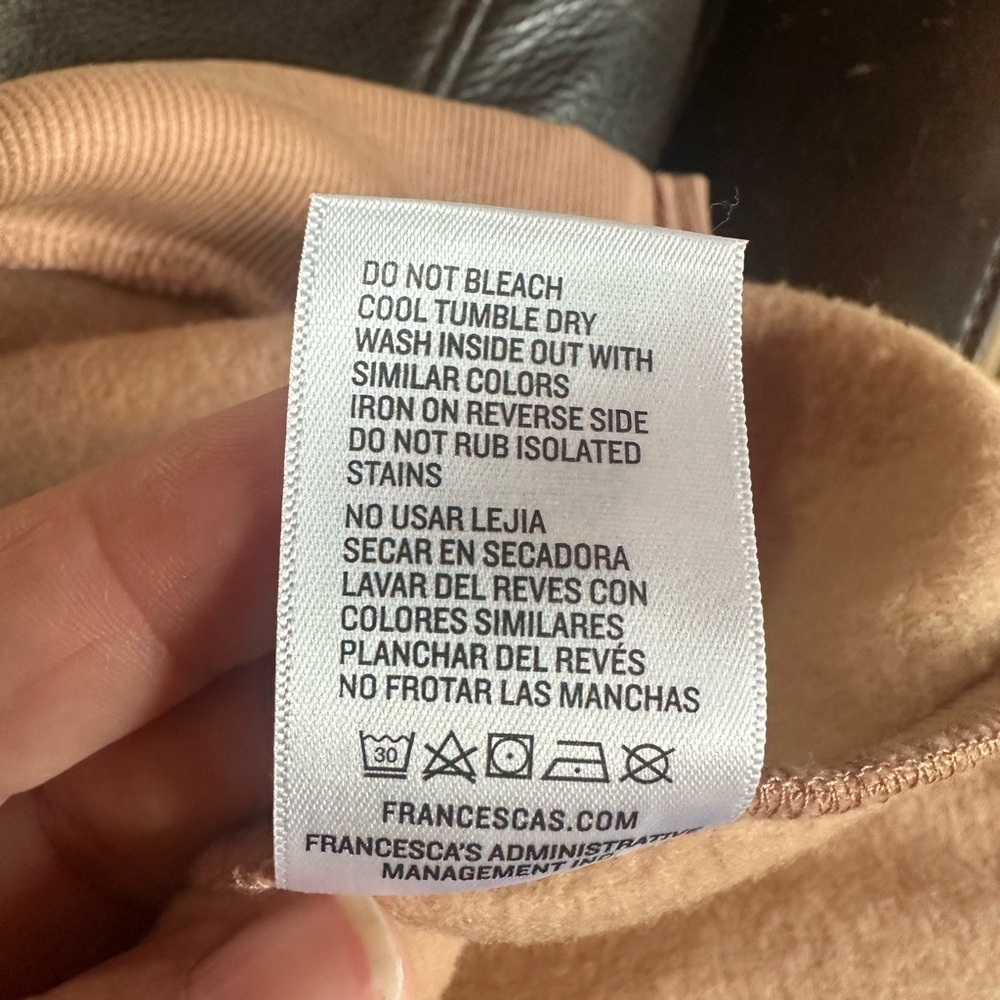 Francesca's Collections Tan Pullover Slit Sleeve Feature - Picture 10 of 10